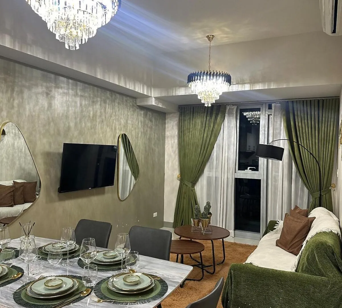 Apartment King Size 3-Bedroom In Uptown Parksuites Bgc Manila Philippines