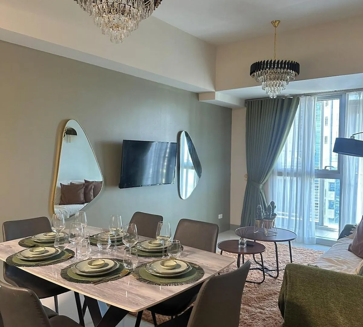 King Size 3-Bedroom In Uptown Parksuites Bgc Manila Philippines