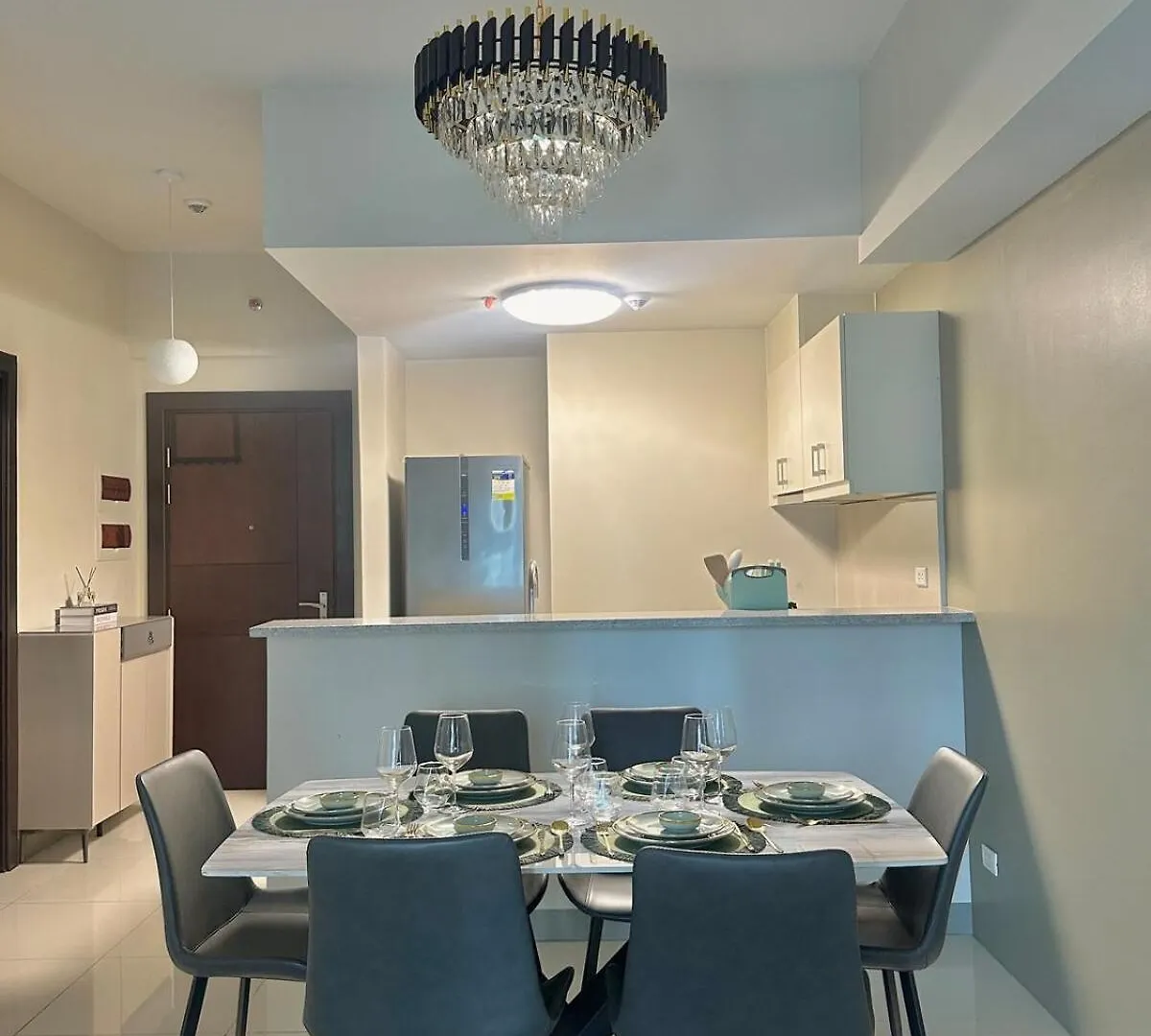 Apartment King Size 3-Bedroom In Uptown Parksuites Bgc Manila Philippines