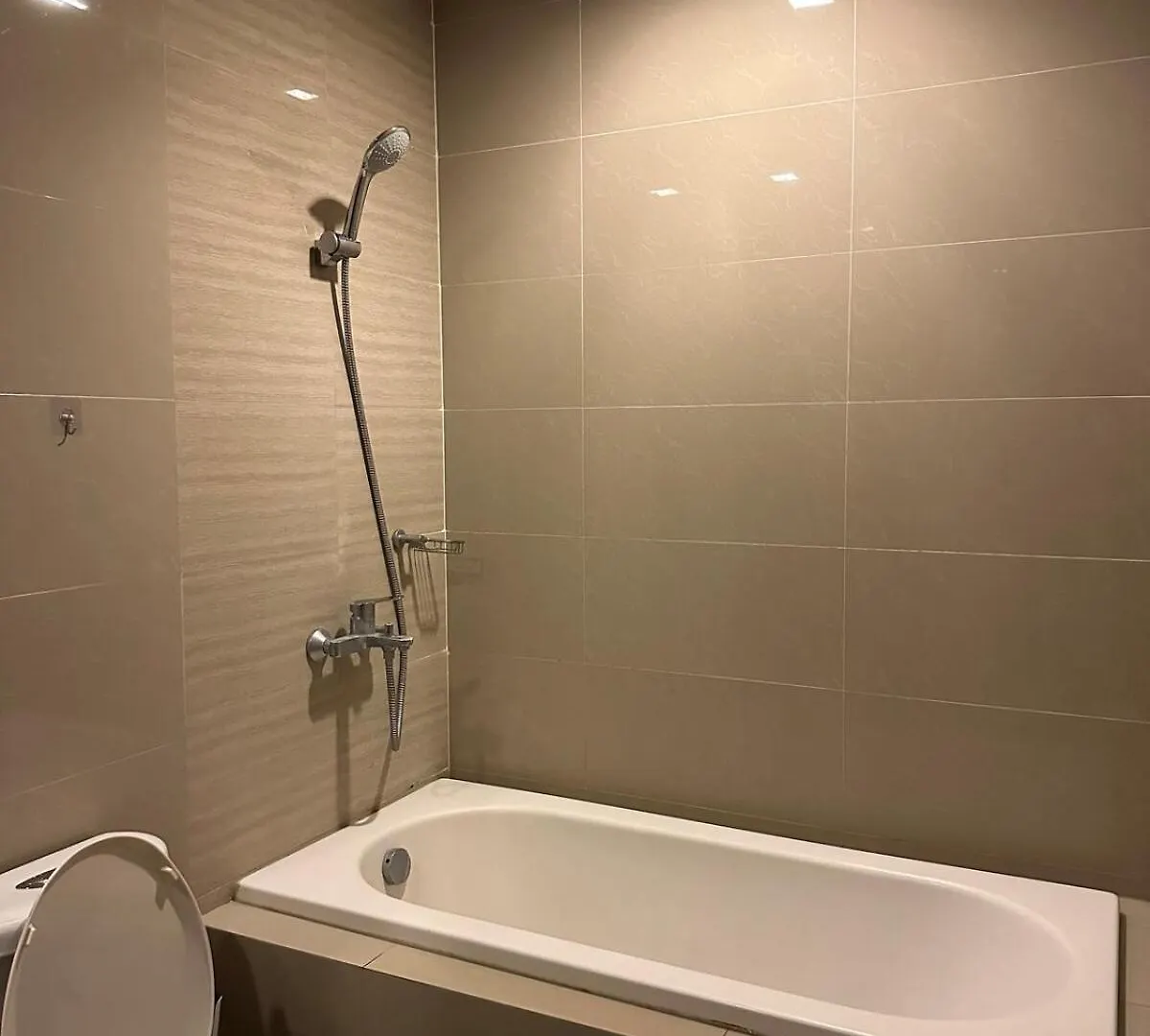Apartment King Size 3-Bedroom In Uptown Parksuites Bgc Manila Philippines