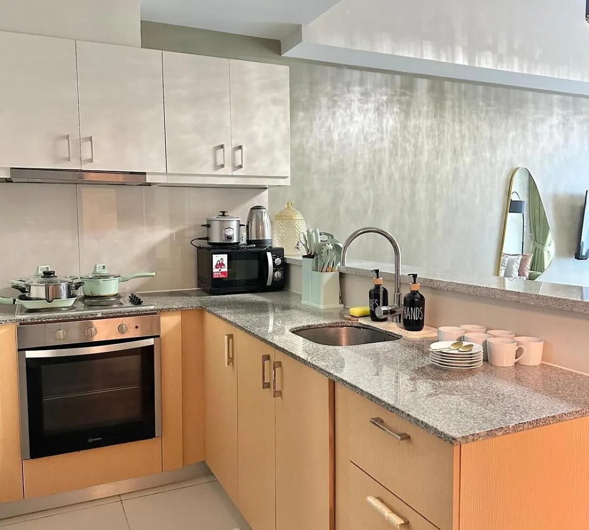King Size 3-Bedroom In Uptown Parksuites Bgc Manila